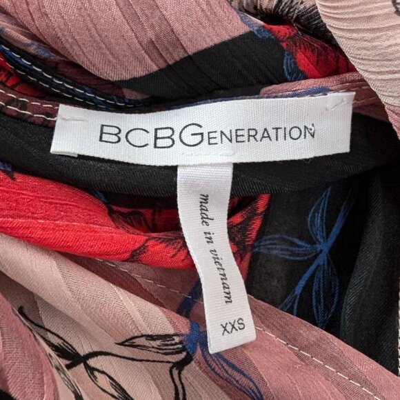 BCBGeneration Sheer Flowy Top - Picture 7 of 7